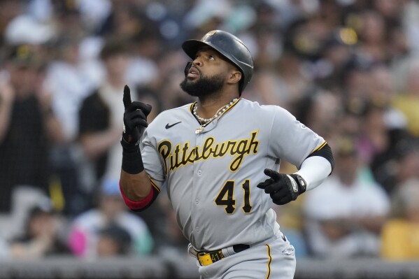 The Brewers are acquiring first baseman Carlos Santana from the Pirates in  exchange for 18-year-old infield prospect Jhonny Severino, who…
