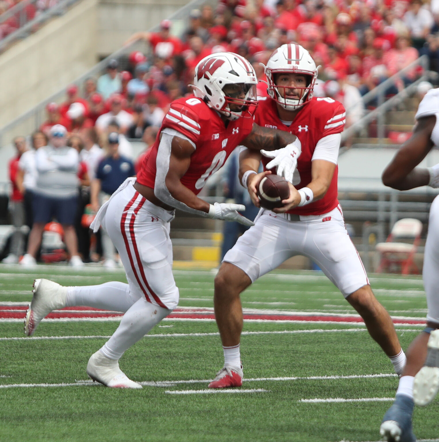 Photos Fond du Lac native and Wisconsin Badger Braelon Allen Gets