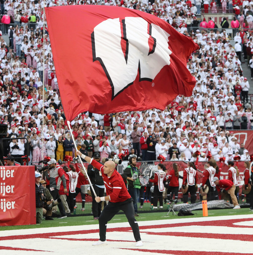 Badgers Release 2025 Football Schedule KFIZ NewsTalk 1450 AM