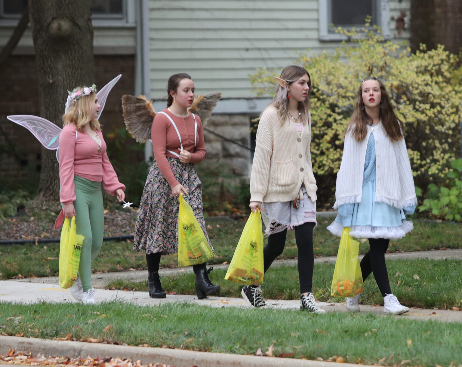 PHOTOS Trick Or Treating Fond du Lac 2023 KFIZ NewsTalk 1450 AM