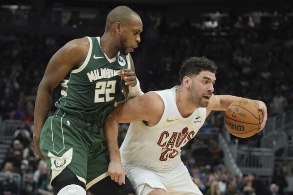 Antetokounmpo Gets Triple-double As Bucks Beat Cavs 126-116 In 1st Game ...