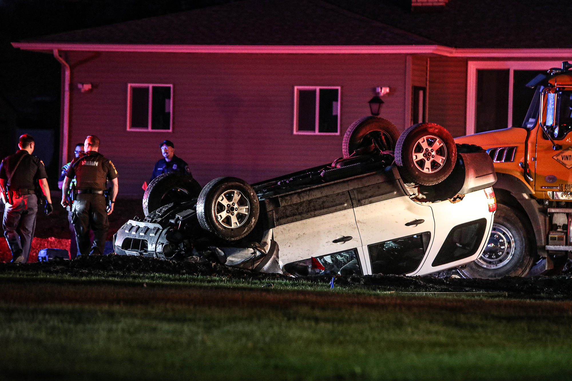 Handcuffed Suspect Flees Traffic Stop And Crashes In Fond Du Lac Kfiz News Talk 1450 Am 1479