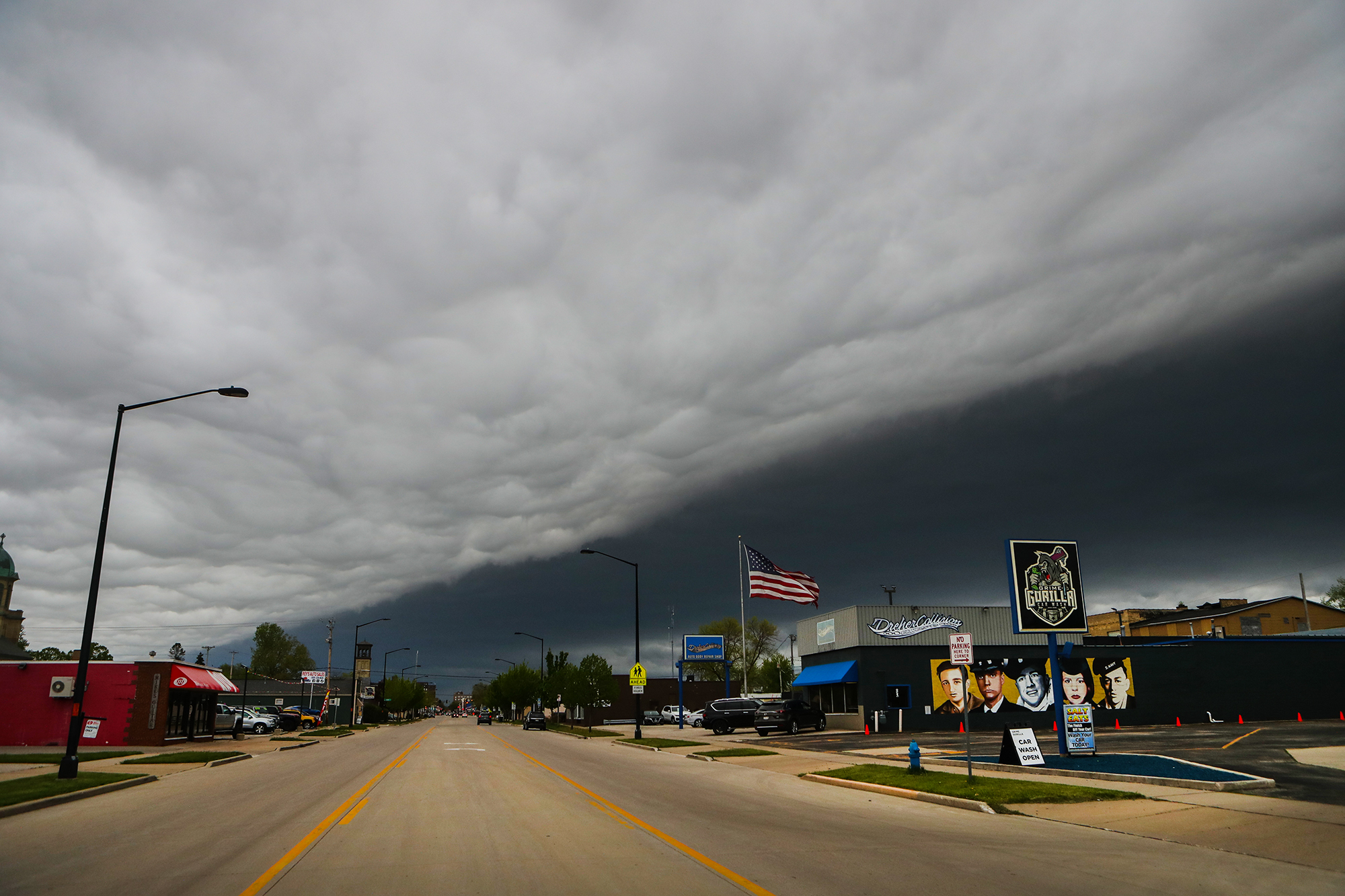 PHOTOS A non severe shelf cloud spread over Fond du Lac Tuesday