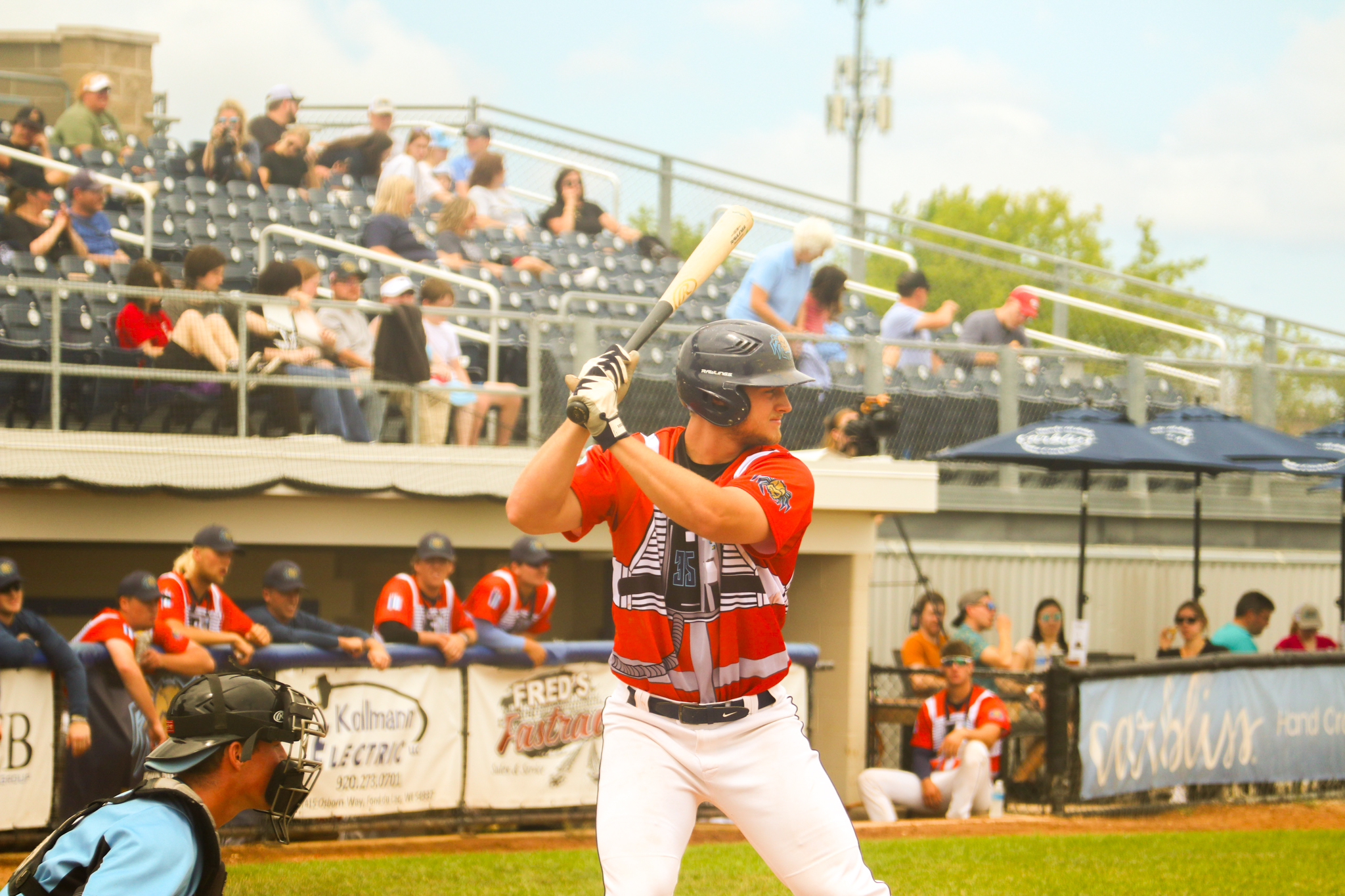 Dock Spiders Tie Season Total For Hits Against Lakeshore, Win Second 