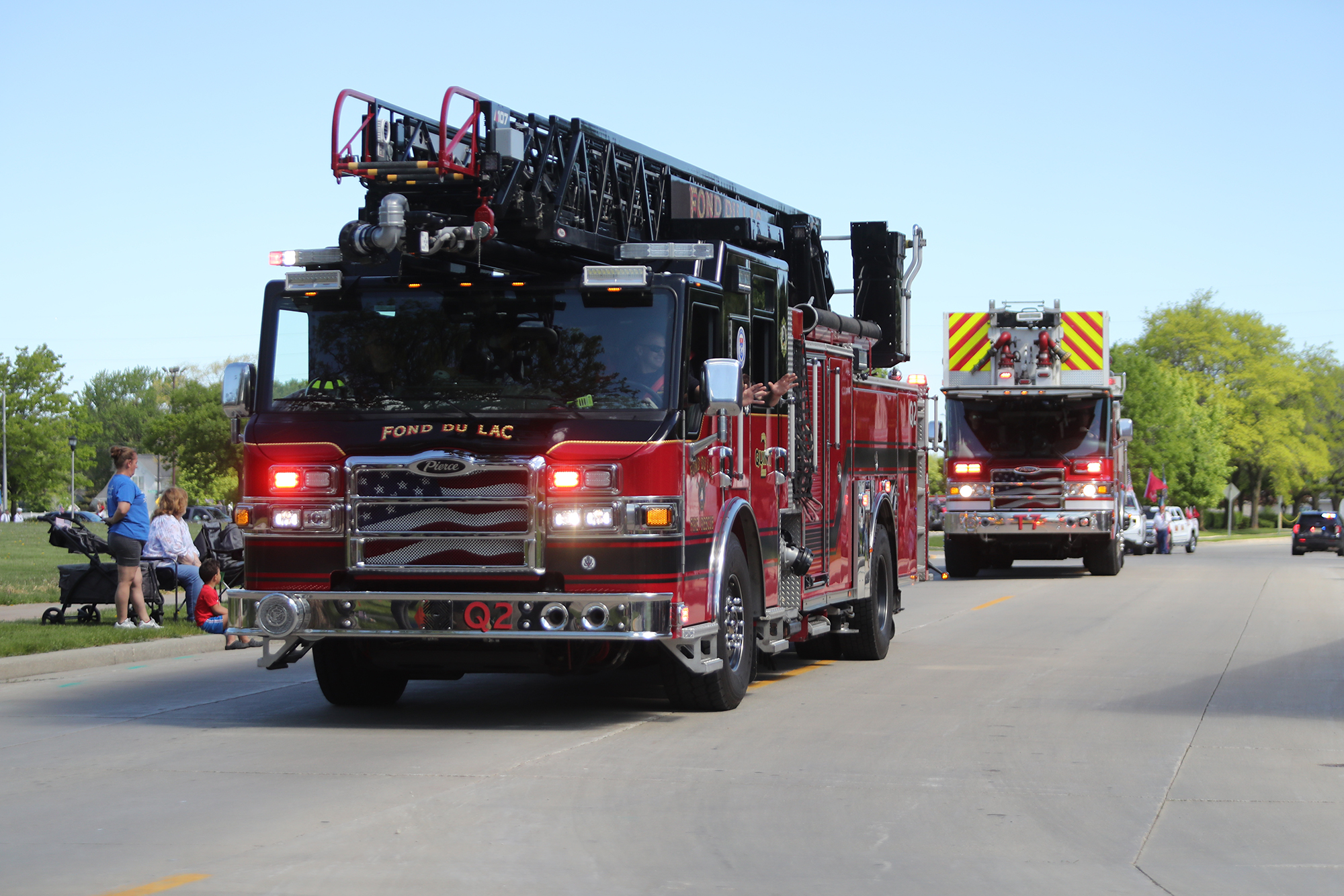 PHOTOS: Fond du Lac Memorial Day Parade - KFIZ News-Talk 1450 AM